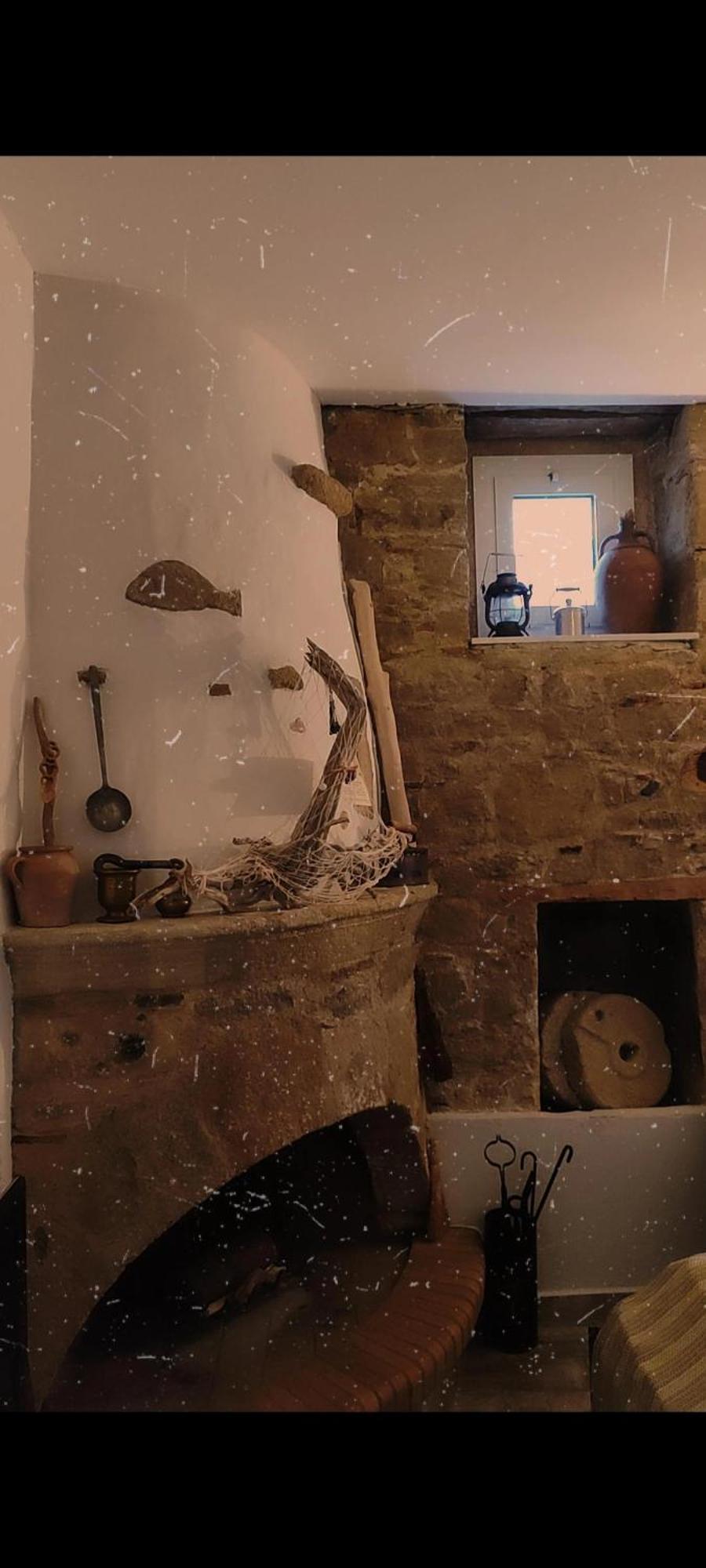 Flora's Traditional House *