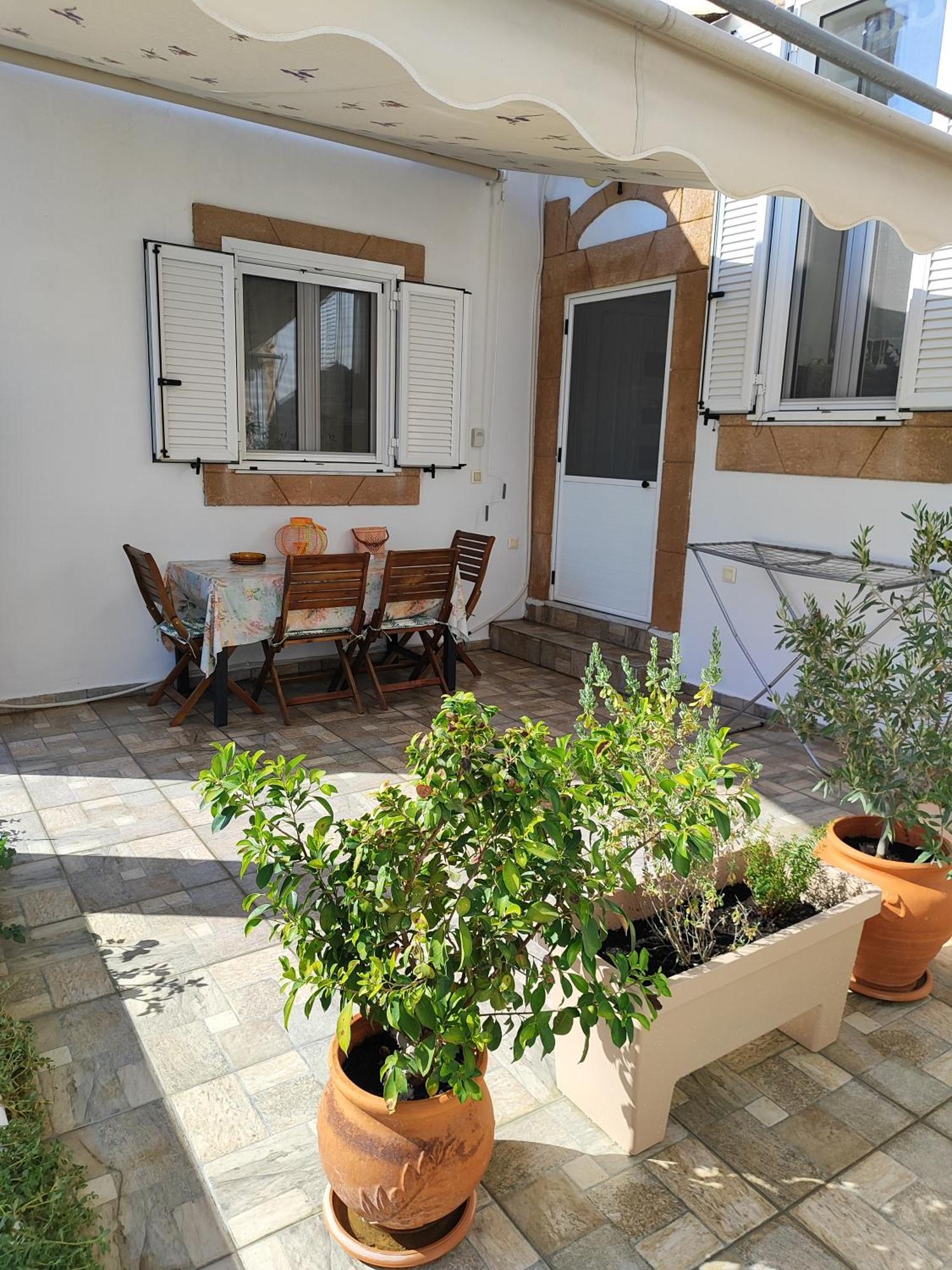 Flora's Traditional House *
